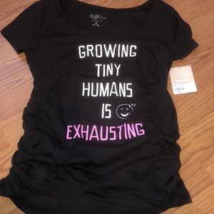 A glow by Kohl’s maternity tee